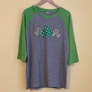 St. Patrick’s Day Leopard Checkerboard Shamrock Graphic Green Gray Tee NWOT XL